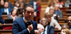 Le Premier ministre s&rsquo;exprime sur les coupes budgétaires dans la santé qui suscitent des inquiétudes